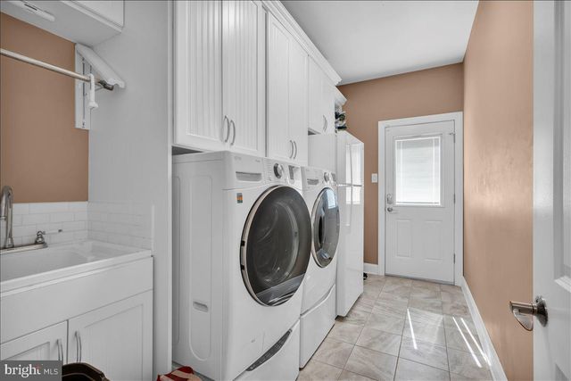 201 SANDRINGHAM RD, Cherry Hill, NJ 08003