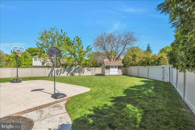 201 SANDRINGHAM RD, Cherry Hill, NJ 08003