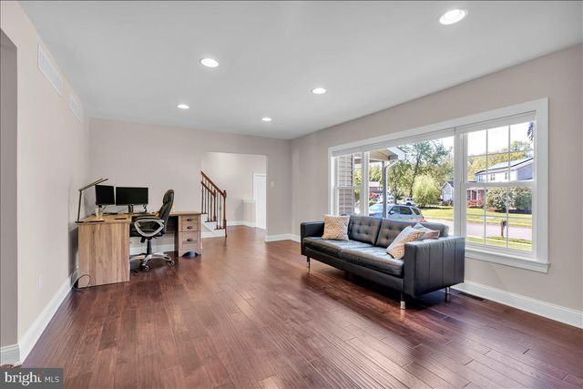 201 SANDRINGHAM RD, Cherry Hill, NJ 08003