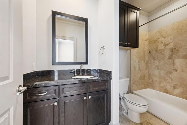 4004 Feagan Street A, Houston, TX 77007