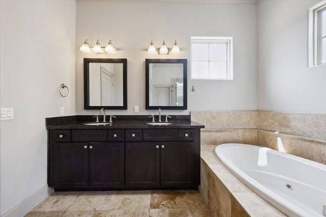 4004 Feagan Street A, Houston, TX 77007