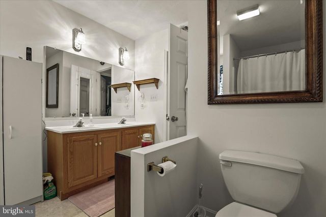 25 CORNELL DR, Hanover, PA 17331