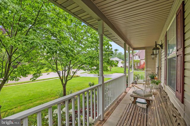 25 CORNELL DR, Hanover, PA 17331