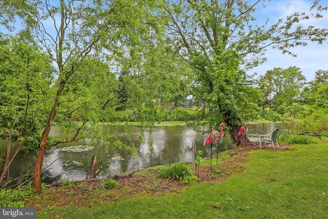 25 CORNELL DR, Hanover, PA 17331