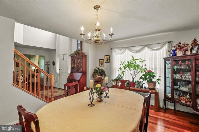 25 CORNELL DR, Hanover, PA 17331