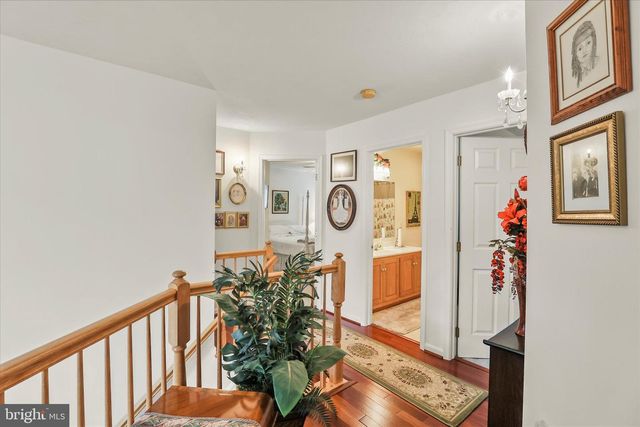 25 CORNELL DR, Hanover, PA 17331