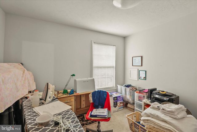 25 CORNELL DR, Hanover, PA 17331