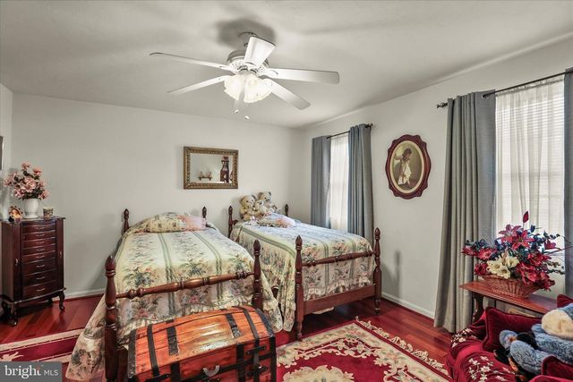 25 CORNELL DR, Hanover, PA 17331