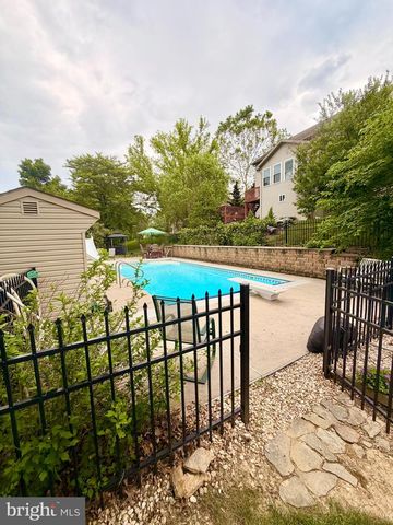 25 CORNELL DR, Hanover, PA 17331