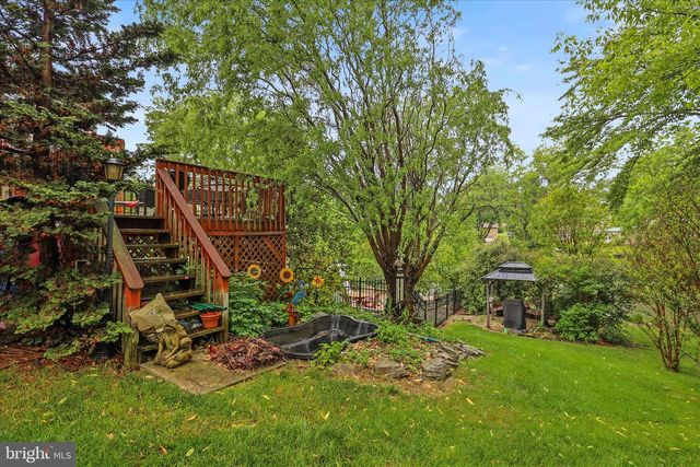 25 CORNELL DR, Hanover, PA 17331