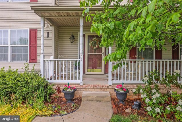 25 CORNELL DR, Hanover, PA 17331