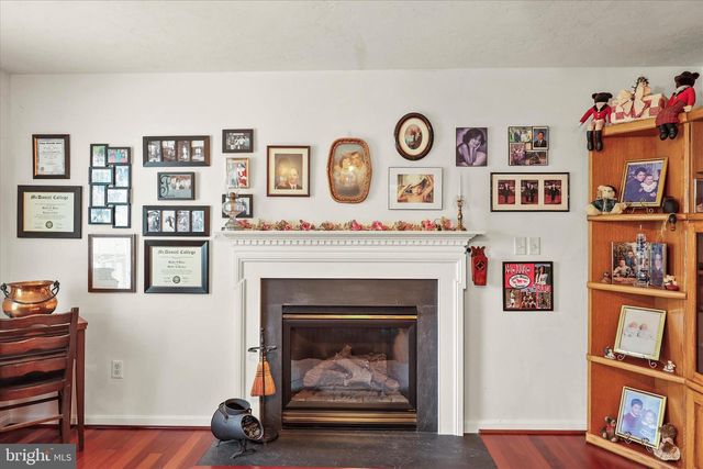 25 CORNELL DR, Hanover, PA 17331