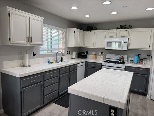 5853 Jefferson Court, Fontana, CA 92336