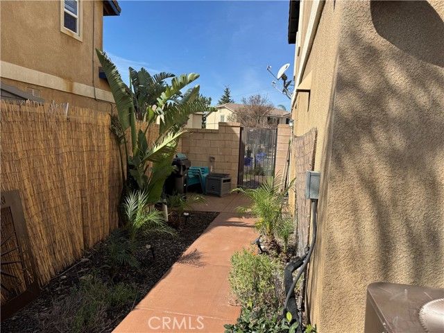 5853 Jefferson Court, Fontana, CA 92336