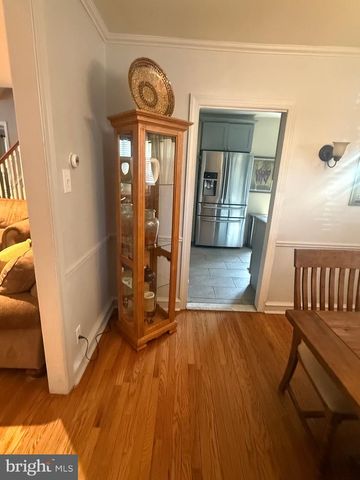 26 POE, Wyncote, PA 19095