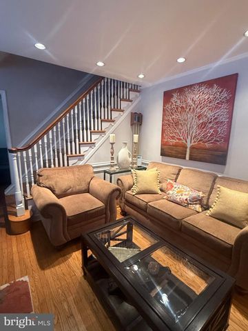 26 POE, Wyncote, PA 19095