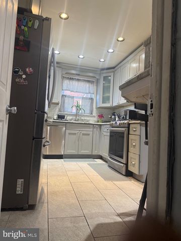 26 POE, Wyncote, PA 19095