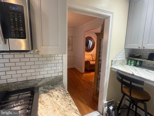 26 POE, Wyncote, PA 19095
