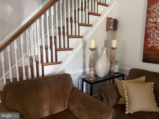 26 POE, Wyncote, PA 19095