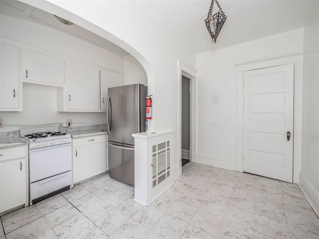 314 W Vine Street, Kalamazoo, MI 49001