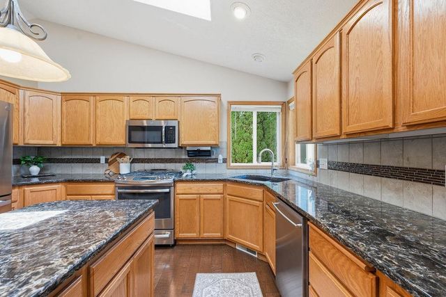 4406 E Woodglen Rd, Mead, WA 99021