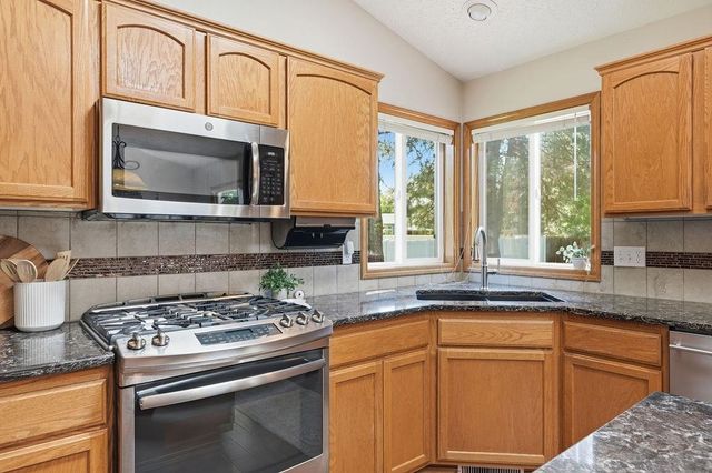 4406 E Woodglen Rd, Mead, WA 99021