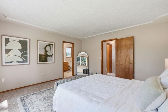 4406 E Woodglen Rd, Mead, WA 99021