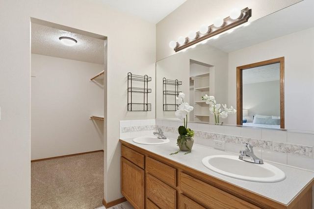 4406 E Woodglen Rd, Mead, WA 99021