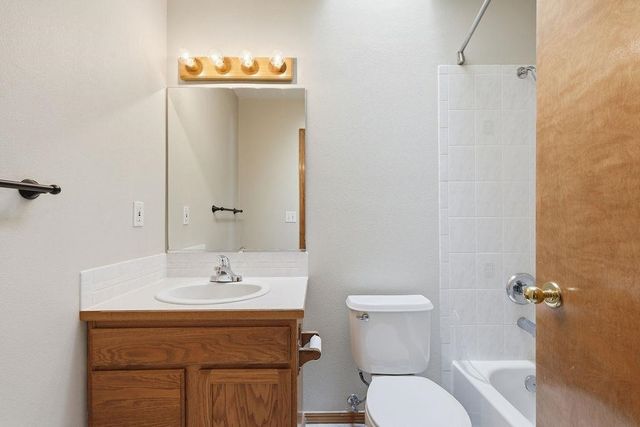 4406 E Woodglen Rd, Mead, WA 99021