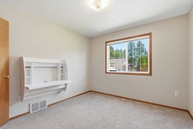 4406 E Woodglen Rd, Mead, WA 99021