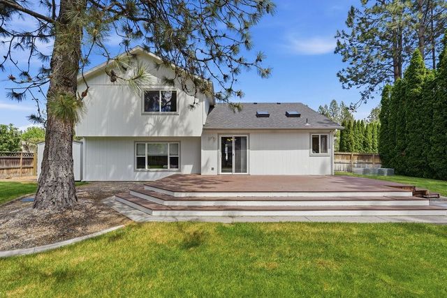 4406 E Woodglen Rd, Mead, WA 99021