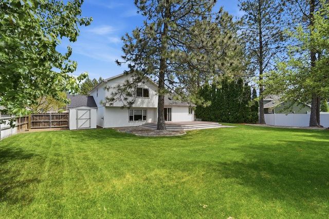 4406 E Woodglen Rd, Mead, WA 99021