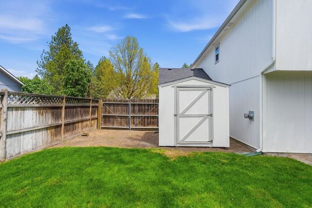 4406 E Woodglen Rd, Mead, WA 99021