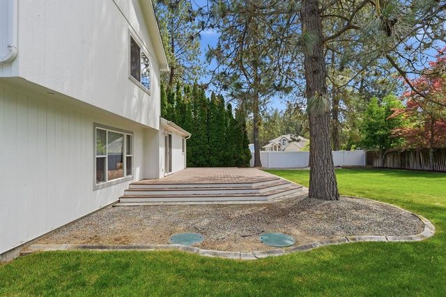 4406 E Woodglen Rd, Mead, WA 99021