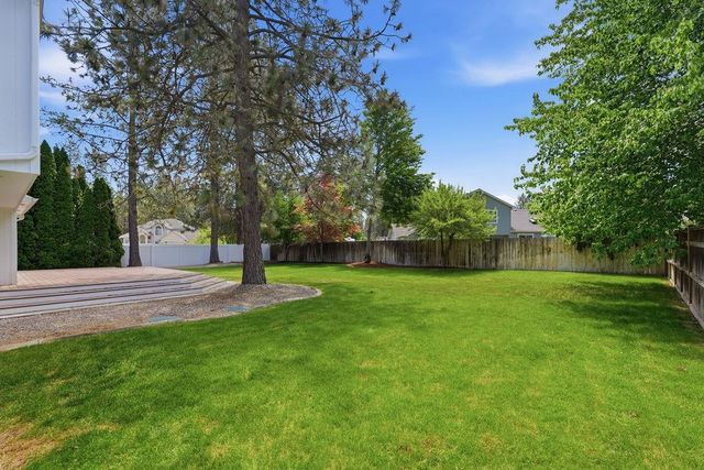 4406 E Woodglen Rd, Mead, WA 99021