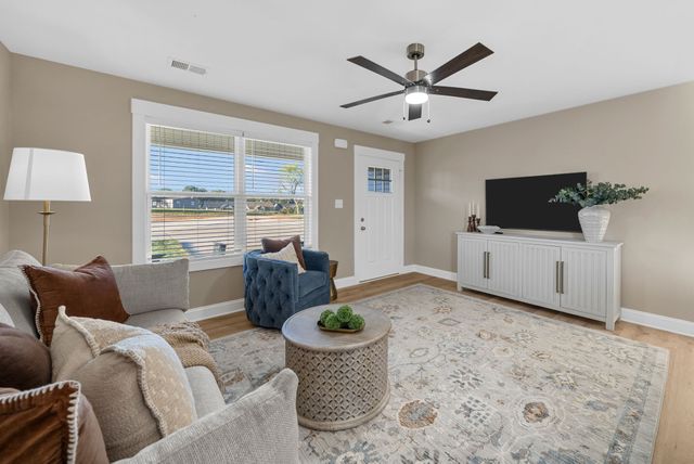 220 Primrose Way, Oak Grove, KY 42262