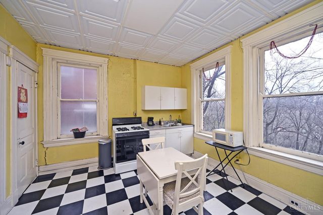 2222 Eureka Terrace, Cincinnati, OH 45219