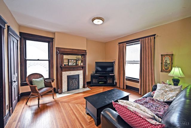 2222 Eureka Terrace, Cincinnati, OH 45219