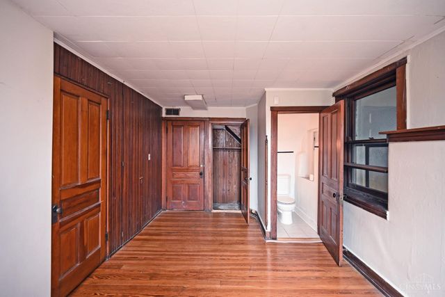 2222 Eureka Terrace, Cincinnati, OH 45219