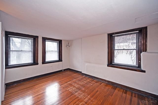 2222 Eureka Terrace, Cincinnati, OH 45219