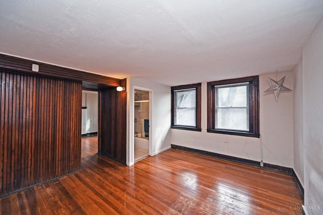 2222 Eureka Terrace, Cincinnati, OH 45219