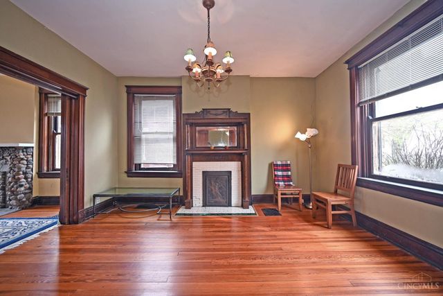 2222 Eureka Terrace, Cincinnati, OH 45219