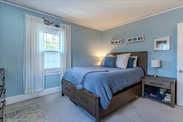 135 Russett Rd Unit 2, Boston, MA 02132