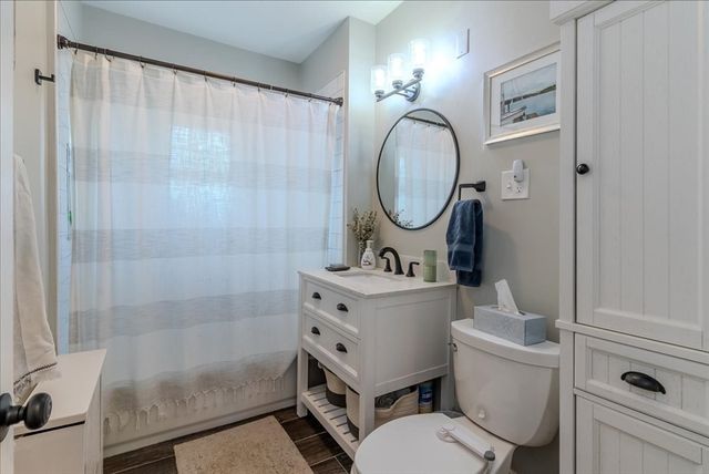 135 Russett Rd Unit 2, Boston, MA 02132