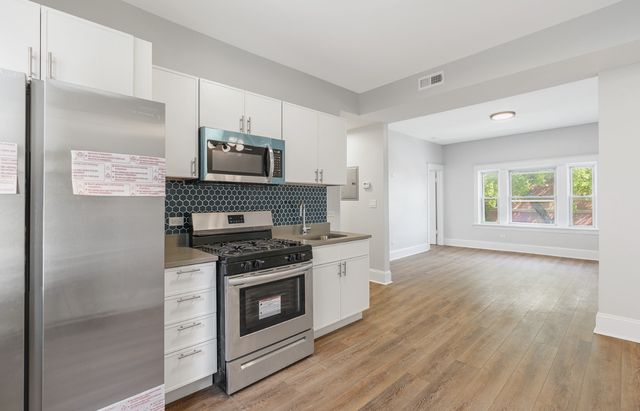 2501 S Lawndale Avenue 10, Chicago, IL 60623