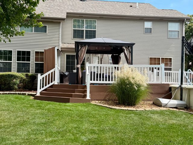 16611 Karen Springs Drive, Lockport, IL 60441