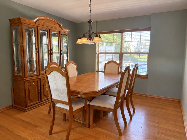 16611 Karen Springs Drive, Lockport, IL 60441