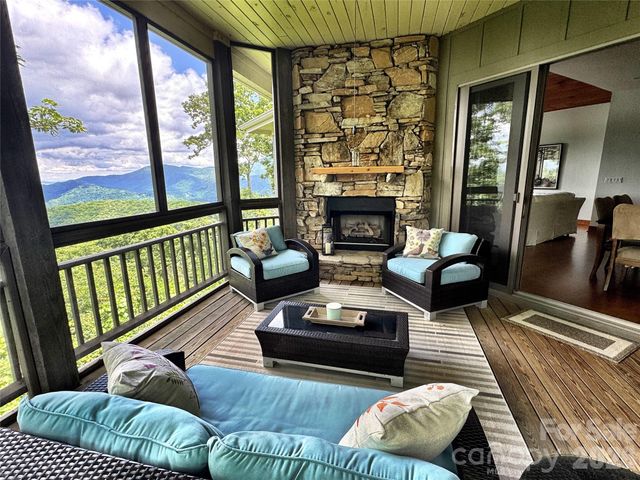 115 Stoney Falls Loop D1, Burnsville, NC 28714