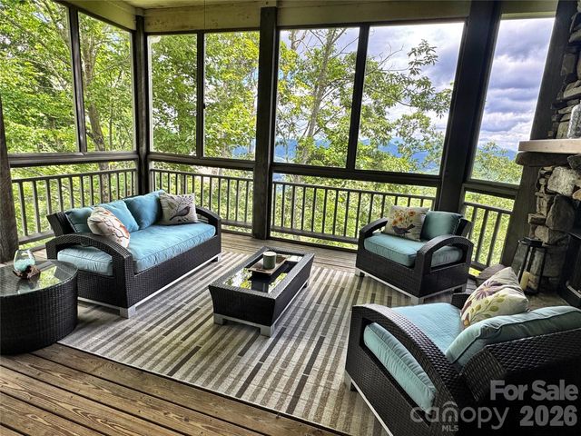 115 Stoney Falls Loop D1, Burnsville, NC 28714