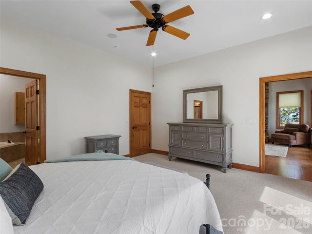 115 Stoney Falls Loop D1, Burnsville, NC 28714